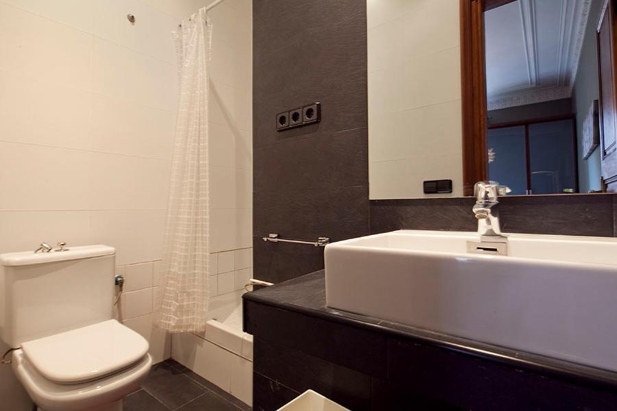 Catalunya Executive 3 Bedrooms, 3 Bathrooms Ac Wifi * Barcelona